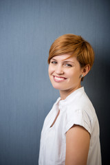 moderne junge frau