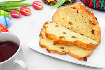 currant loaf, tea and tulips - Osterbrot, Tee und Tulpen