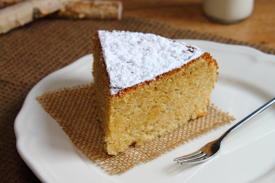 Porci&oacute;n de bizcocho