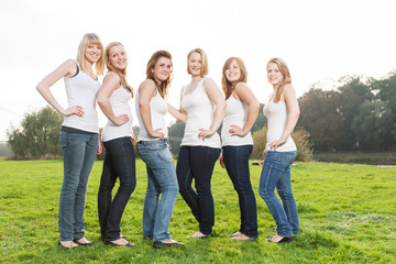 Obraz premium Gruppenfoto von Freundinnen