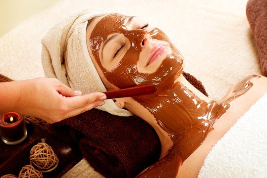 Chocolate Mask Facial Spa. Beauty Spa Salon