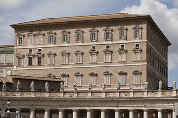 Fototapeta na wymiar Apartamenty papieża na Placu Świętego Piotra w Rzymie