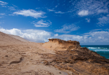 Fototapeta na wymiar Erozji zachodnim wybrzeżu wyspy Fuerteventura