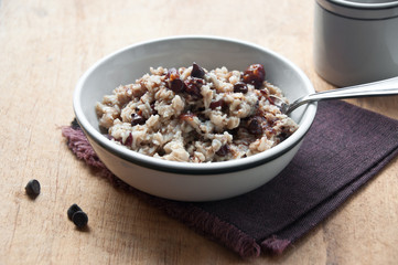 Oatmeal with cherries and chocolate chips