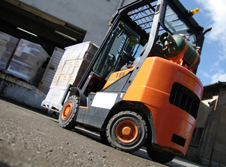 transport logistique - chariot élévateur