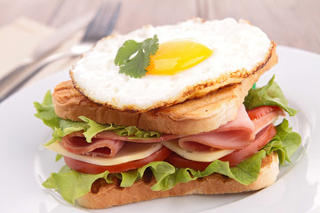 breakfast sandwich