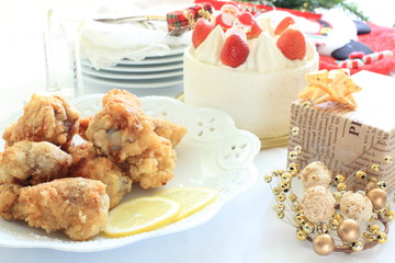 fried chicken and cake for christmas party food image