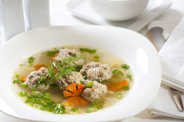 Broth with meatballs