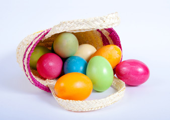 Ostereier im Korb