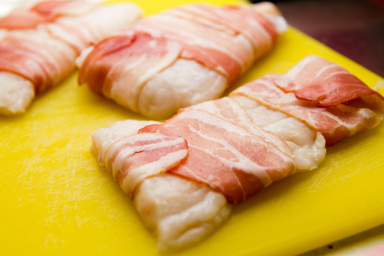 Steinbeisserfilet im Speckmantel