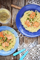 spagetti with salmon
