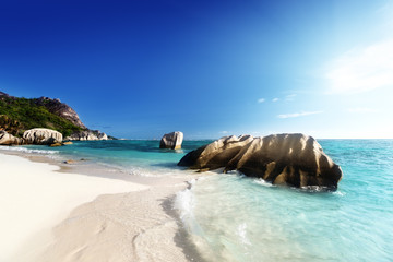 Obraz premium sunset on the beach, Anse Source d'Argent, La Digue island, Seyc