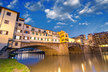 Fototapeta premium Florence, Italy. Wonderful sunset above Magnificent Ponte Vecchi