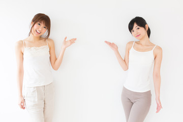 attractive asian women showing