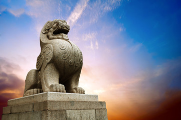 Fototapeta na wymiar Tradycyjny chiński kamień lwa