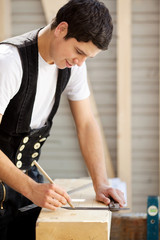 zimmermann zeichnet an