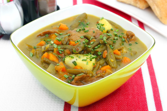 bavarian stew mit meat and vegetables - Pichelsteiner
