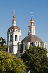 Fototapeta na wymiar Вид на храм Св. Николая Чудотворца в Заяицком.Москва
