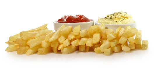 Patatas fritas,ketchup y alioli.