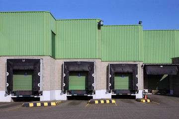 quai de chargement camions