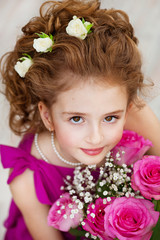 Naklejka premium Portrait of a beautiful little girl