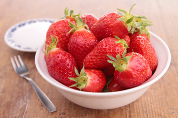 bowl of strawberries