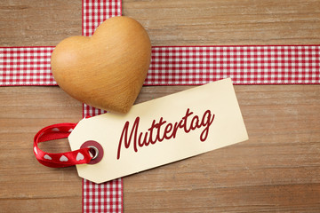 Holzherz mit Muttertag