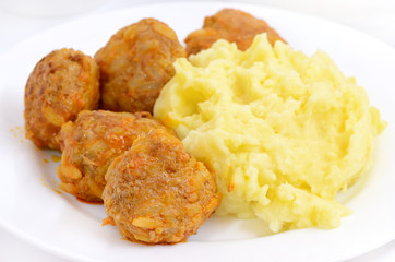 Noisettes with mashed potatoes