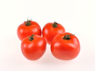 tomate sur fond blanc