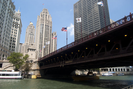 Bridge over the river - Chicago