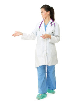 A full portrait of a female doctor wich is standing