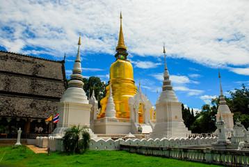 Naklejka premium Wat Suan Dok Chiang Mai