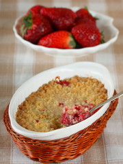 Strawberry crumble