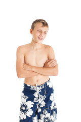 Портрет парня в плавках. Парень скрестил руки на груди.