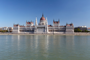 Fototapeta na wymiar Budapeszt - węgierski parlament