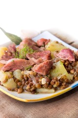 Petit salé aux lentilles