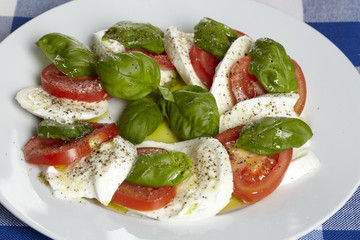 Caprese - Tomate und Mozzarella