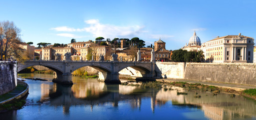 Fototapeta premium Basilica San Pietro in Rome, Italy.