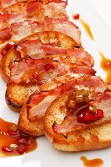 toasts with bacon