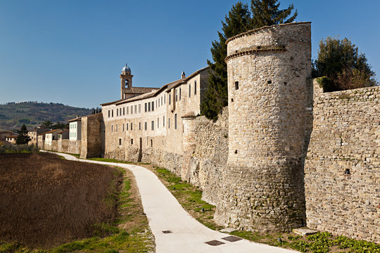 Bevagna: le antiche mura cittadine