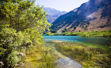 Fototapeta na wymiar Amazing lake on Crete, Greece