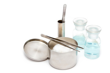 A set of dressing often used supplies in a medical for cleaning