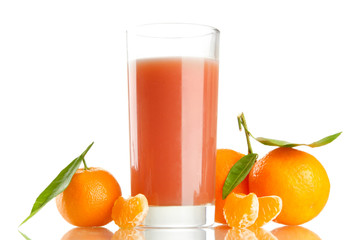 glass of juise and ripe sweet tangerine with leaf, isolated