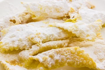 Sfrappole di carnevale bolognesi