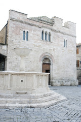 Fototapeta na wymiar Włoski kościół