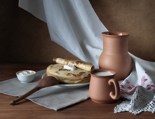 Натюрморт с блинами.