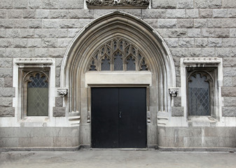 Tower bridge door