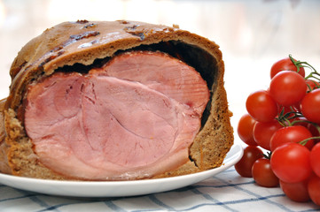 Osterschinken, Schinken im Brotteig