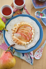 Apple tart with fresh fruit