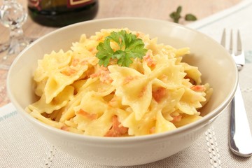 farfalle with salmon and coriander